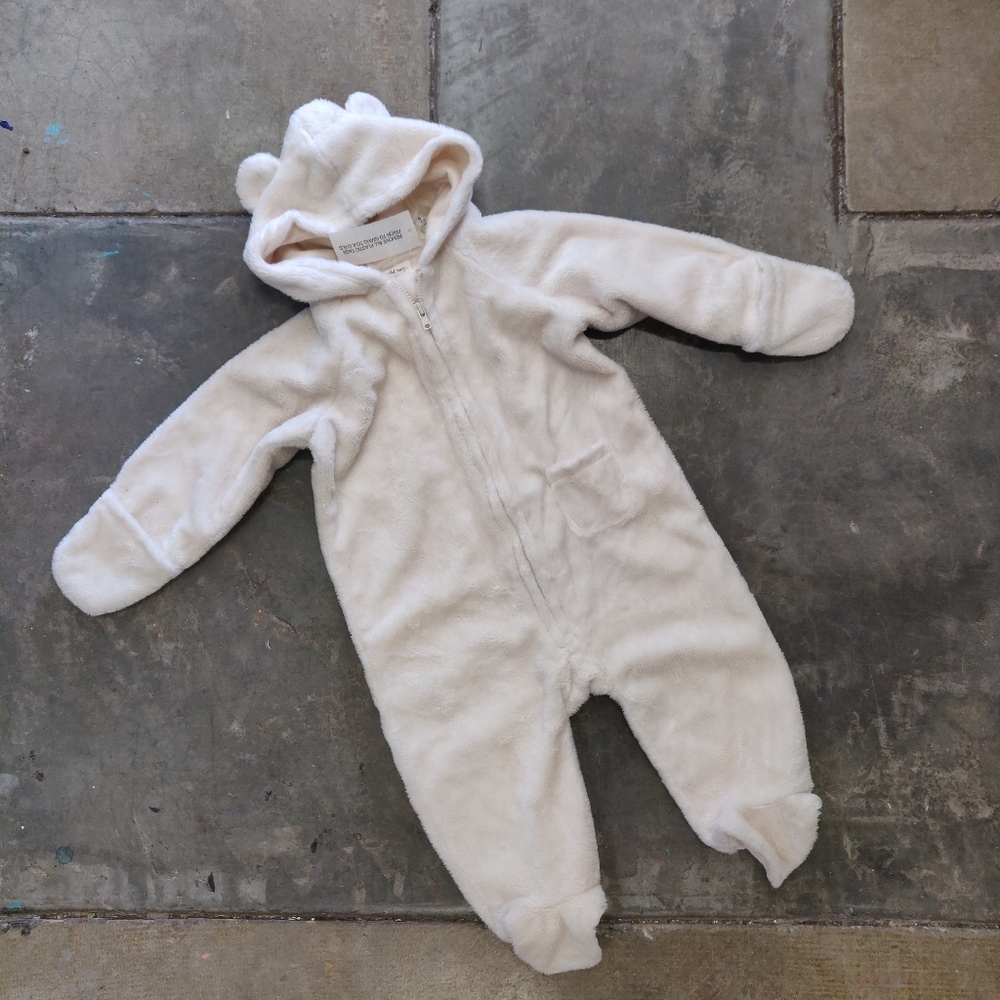 NWT Old Navy Teddy Bear Fleece Pram Suit  6-12m